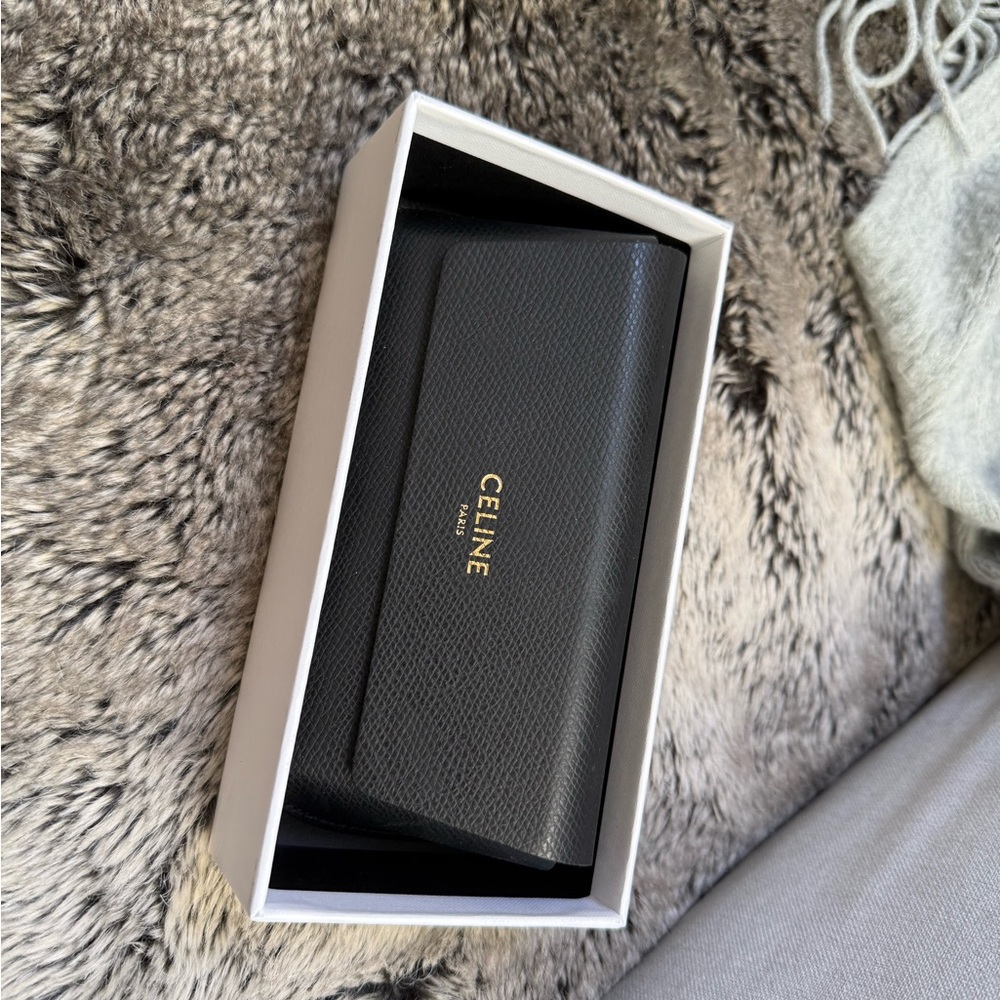 Celine Black Oversized Sunglasses - Picture 3 of 8